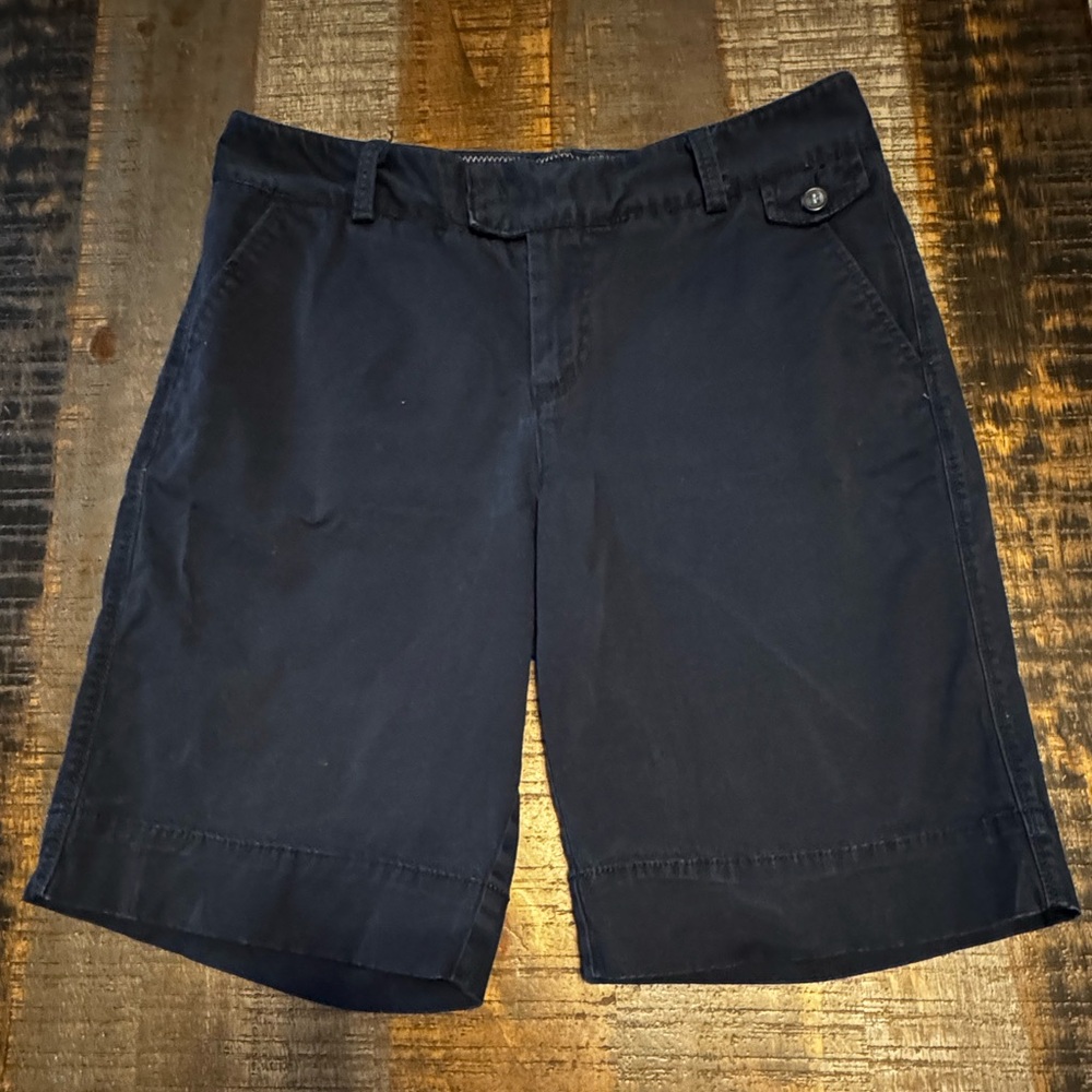 🩳Womens Bermuda Shorts Dockers Brand Size 8 Navy Blue
